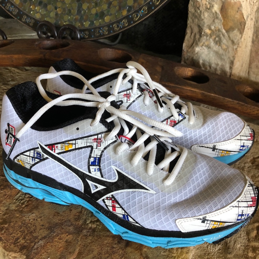 Mizuno Wave Inspire 10th Anniversary Running